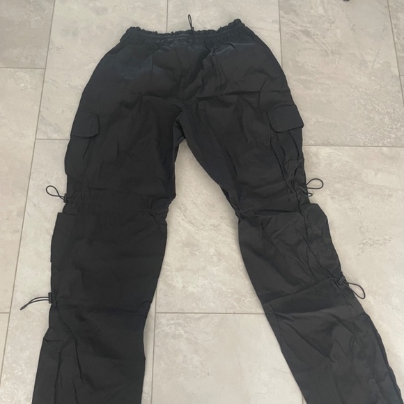 Parachute pants - Picture 2 of 2
